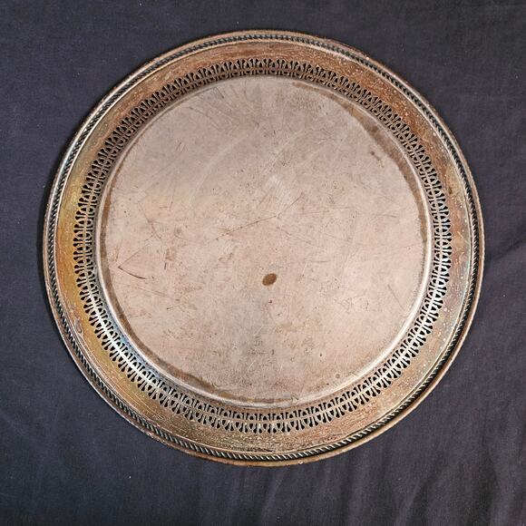 Vintage WM Rogers Silver Decorative Platter 12" Serving Tray - Picture 2 of 5